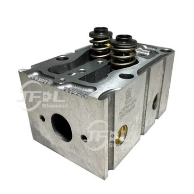 ワイチャイ WD615 ディーゼルエンジンのシリンダーヘッド AZ1540040002 SINOTRUK HOWO